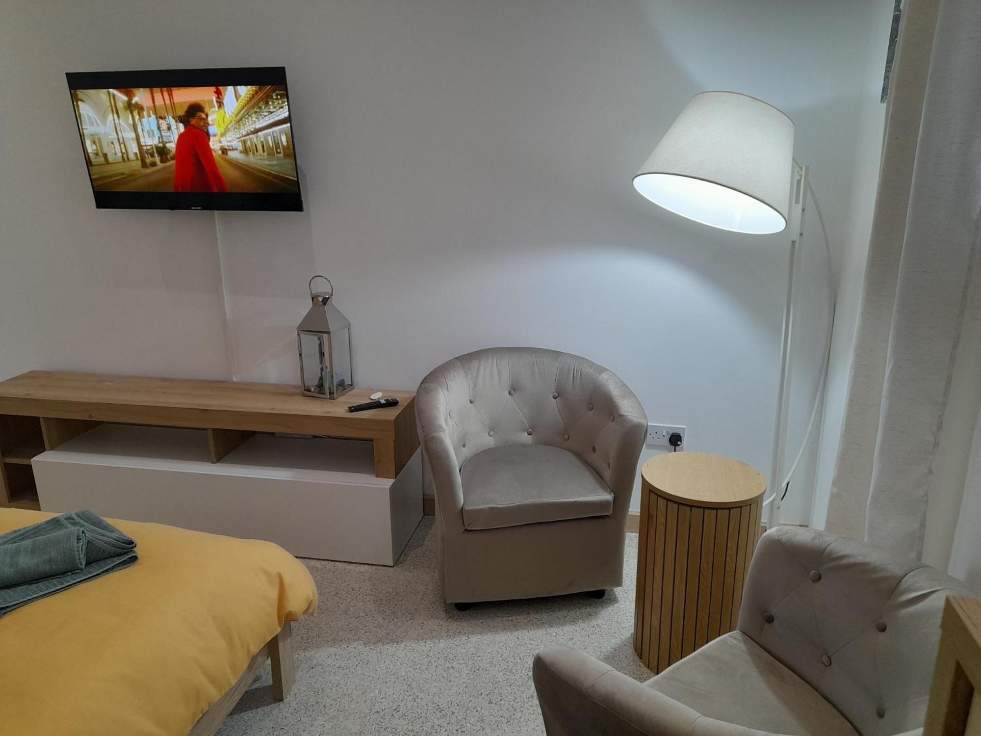 Seafront 3 Bedroom Stylish With Spectacular Seaview * San Pawl il-Baħar