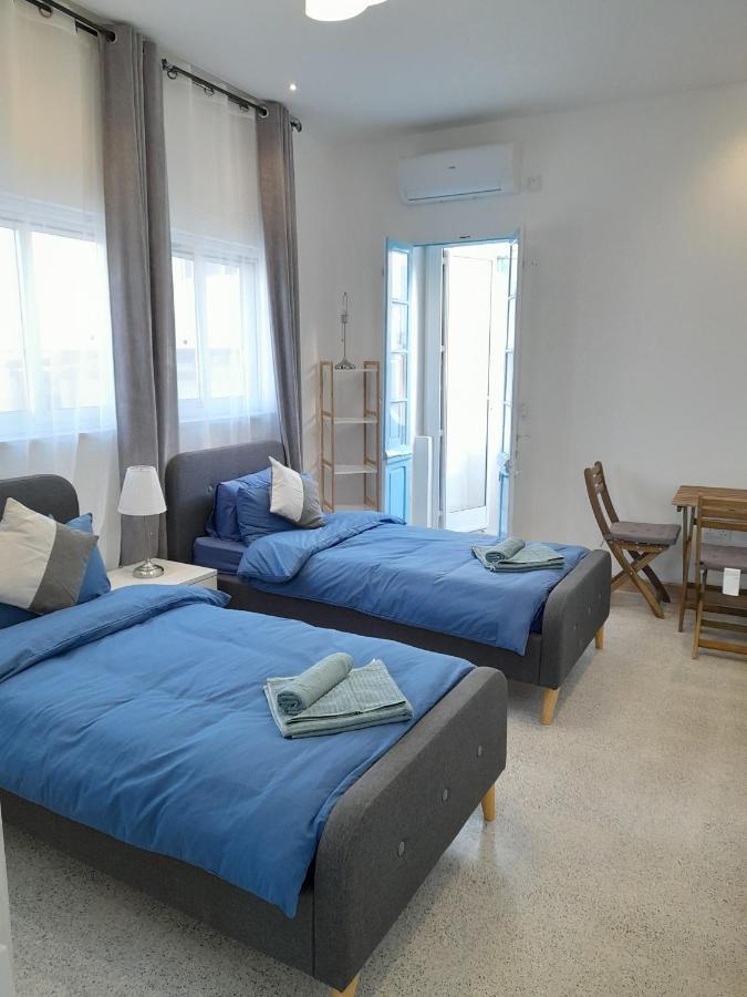 Seafront 3 Bedroom Stylish With Spectacular Seaview Apartment *